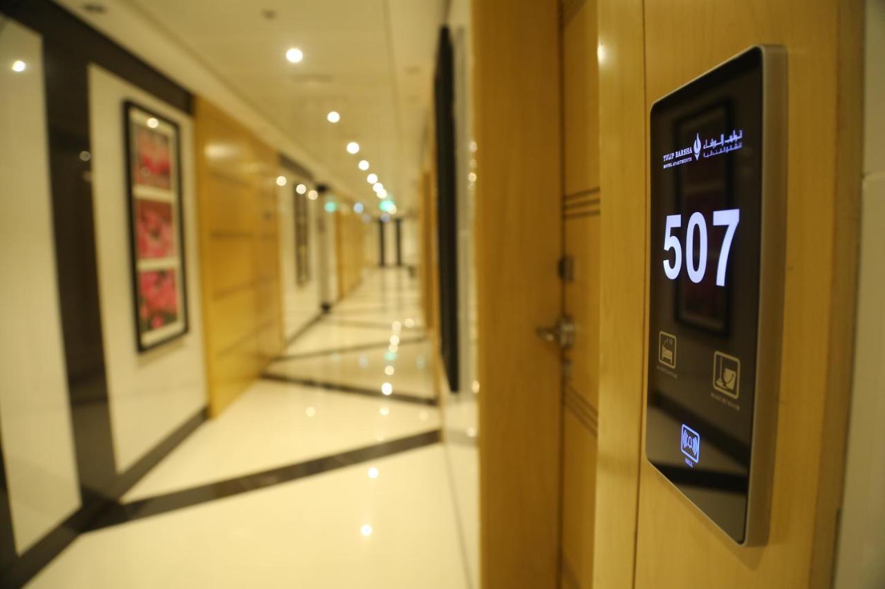 Tulip Al Barsha Hotel Apartment Dubái Exterior foto